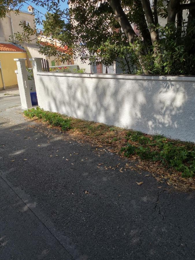 Guest House Accommodation Rupine Premantura Exterior photo