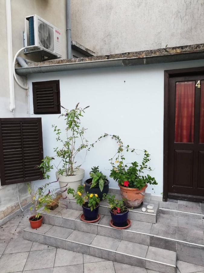 Guest House Accommodation Rupine Premantura Exterior photo